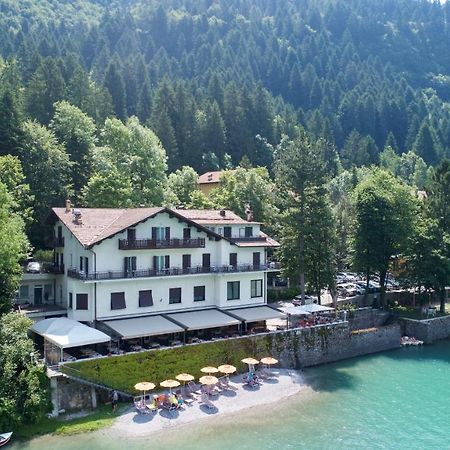 Lago Park Hotel مولفينو المظهر الخارجي الصورة