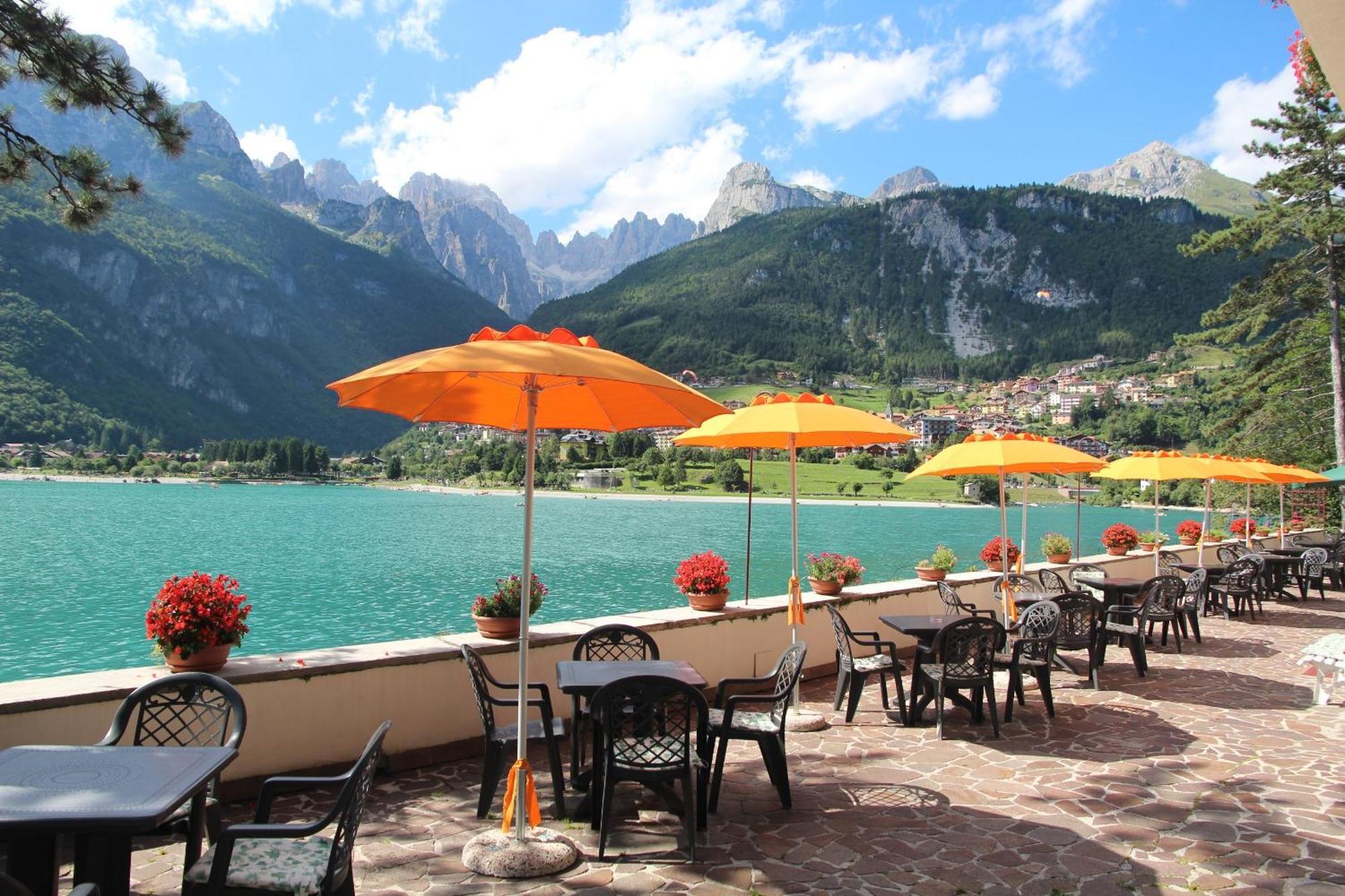 Lago Park Hotel مولفينو المظهر الخارجي الصورة