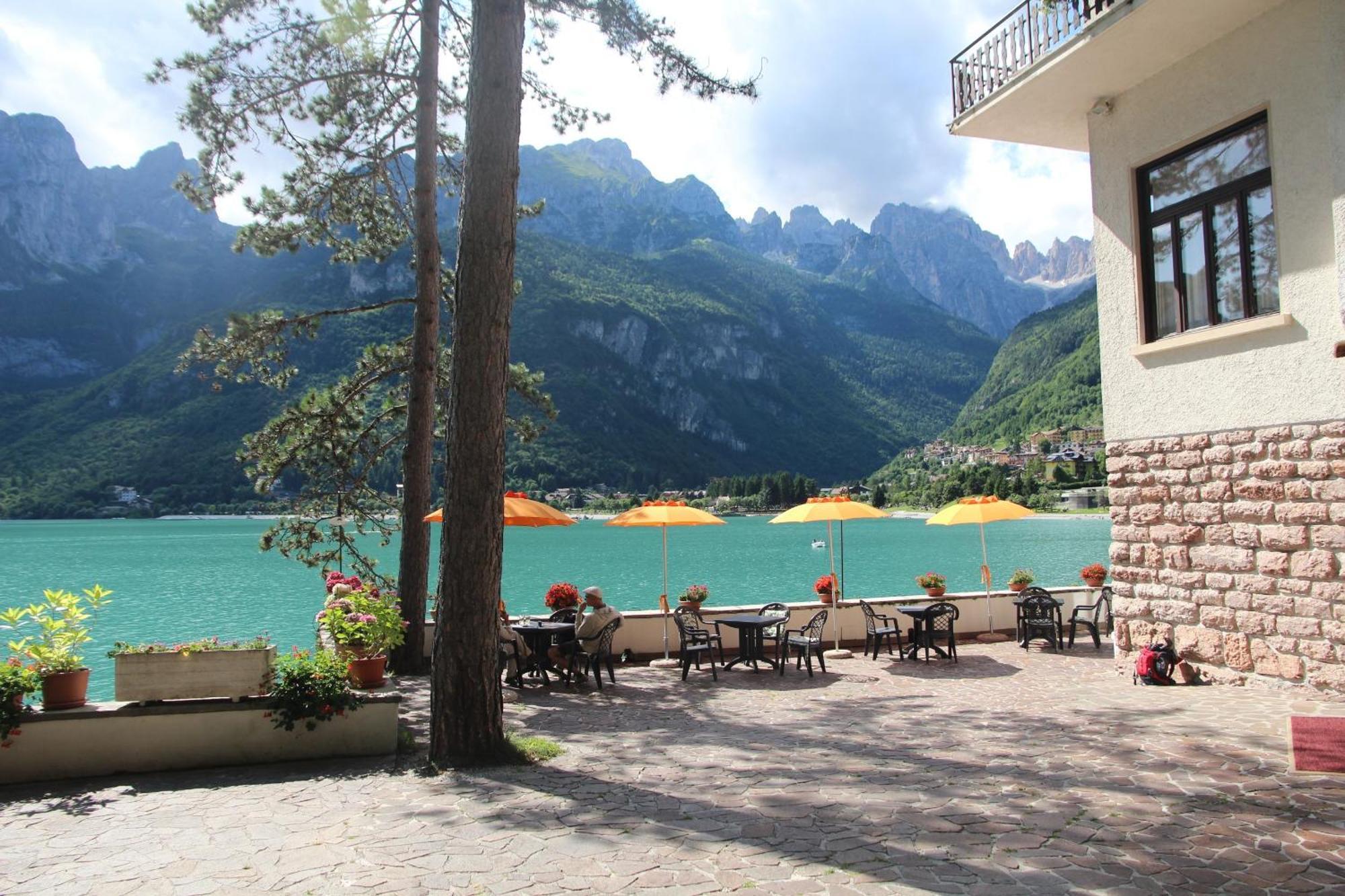 Lago Park Hotel مولفينو المظهر الخارجي الصورة