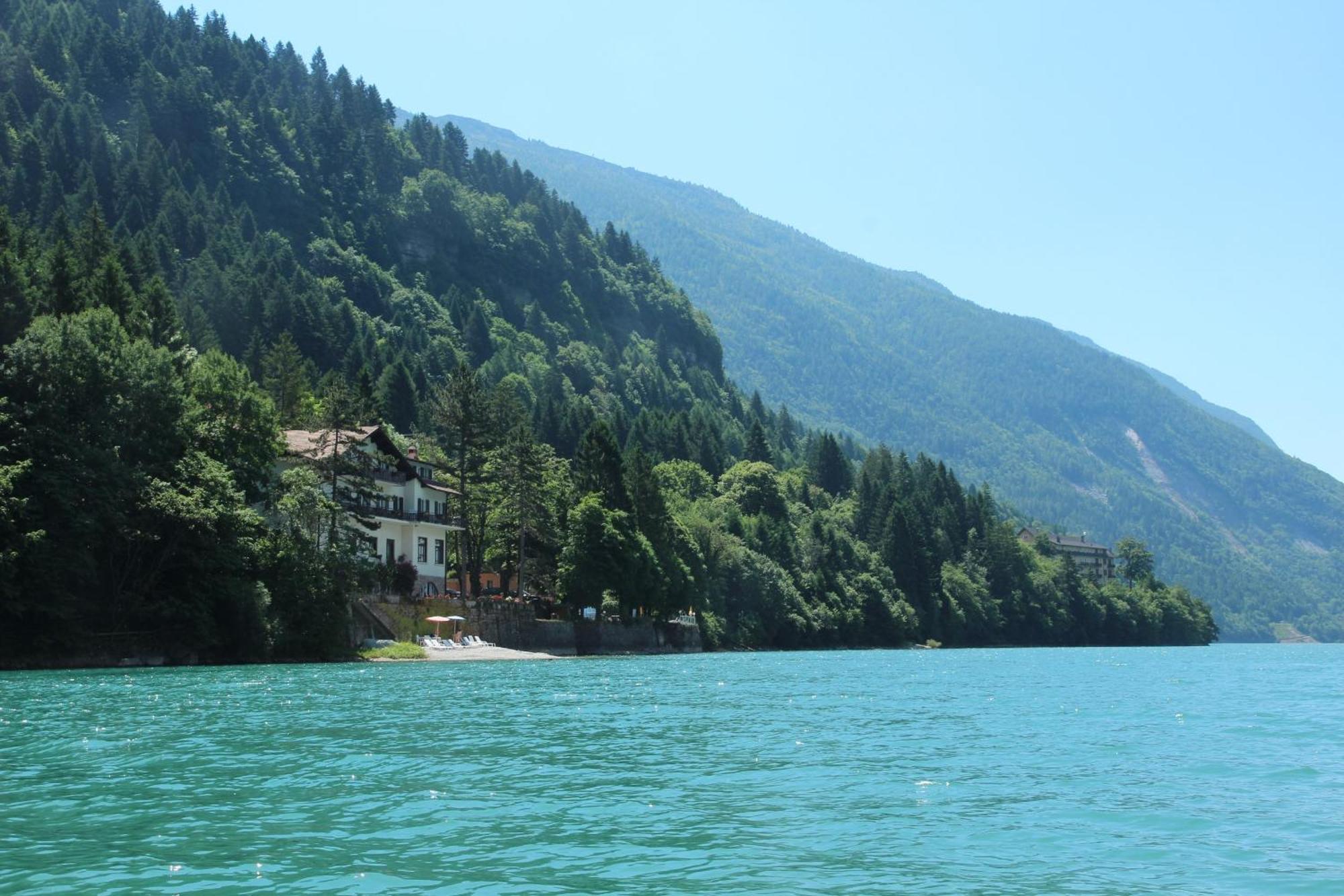 Lago Park Hotel مولفينو المظهر الخارجي الصورة